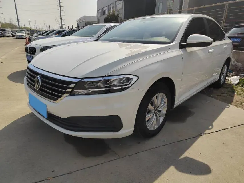 2021 Chevrolet Monza 1.5L 113HP L4 6AT,autocango,china used car exporter,china ev exporter,chinese used car exporter,chinese used ev exporter