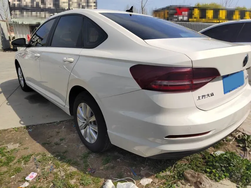 2021 Chevrolet Monza 1.5L 113HP L4 6AT,autocango,china used car exporter,china ev exporter,chinese used car exporter,chinese used ev exporter