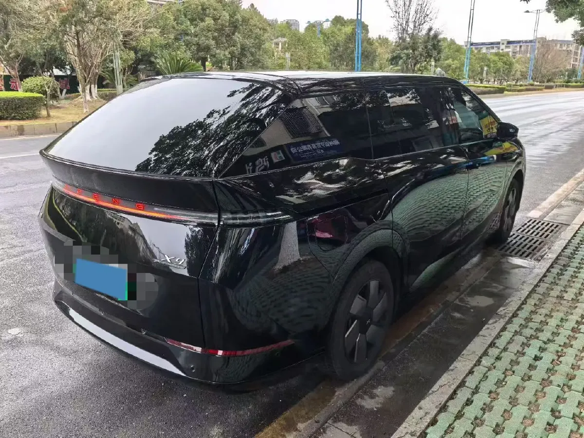 2024 Xpeng X9 BEV 101.5KWH,autocango,china used car exporter,china ev exporter,chinese used car exporter,chinese used ev exporter