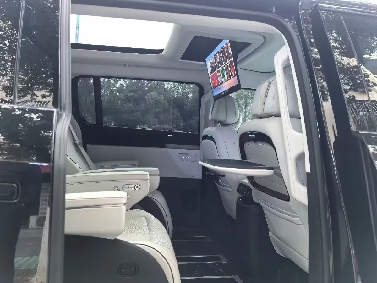 2024 Xpeng X9 BEV 101.5KWH,autocango,china used car exporter,china ev exporter,chinese used car exporter,chinese used ev exporter