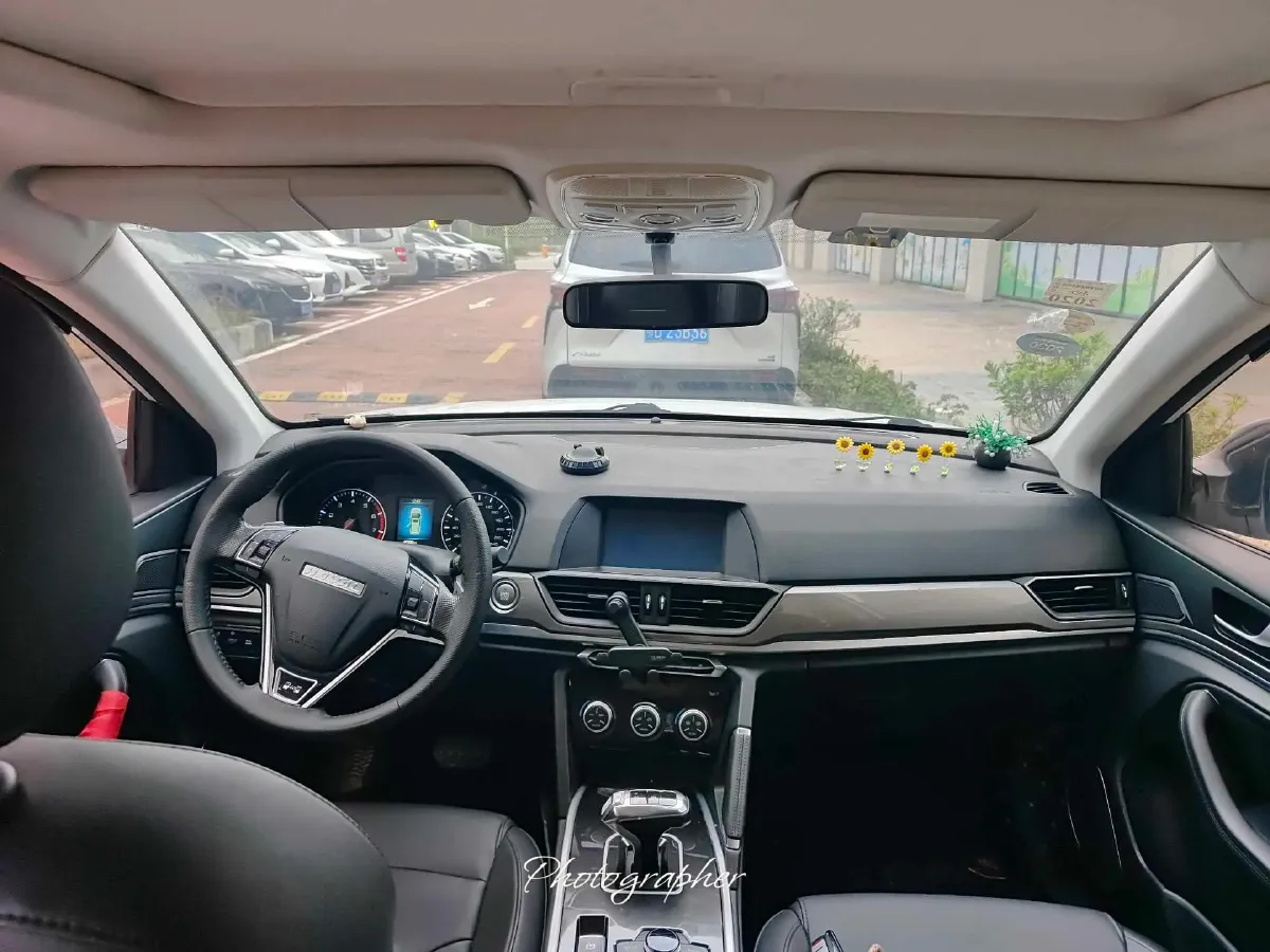 2018 Haval H6 1.5T 150HP L4 7DCT,autocango,china used car exporter,china ev exporter,chinese used car exporter,chinese used ev exporter