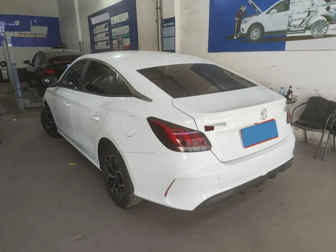2023 MG 5 1.5L 129HP L4 5MT,autocango,china used car exporter,china ev exporter,chinese used car exporter,chinese used ev exporter