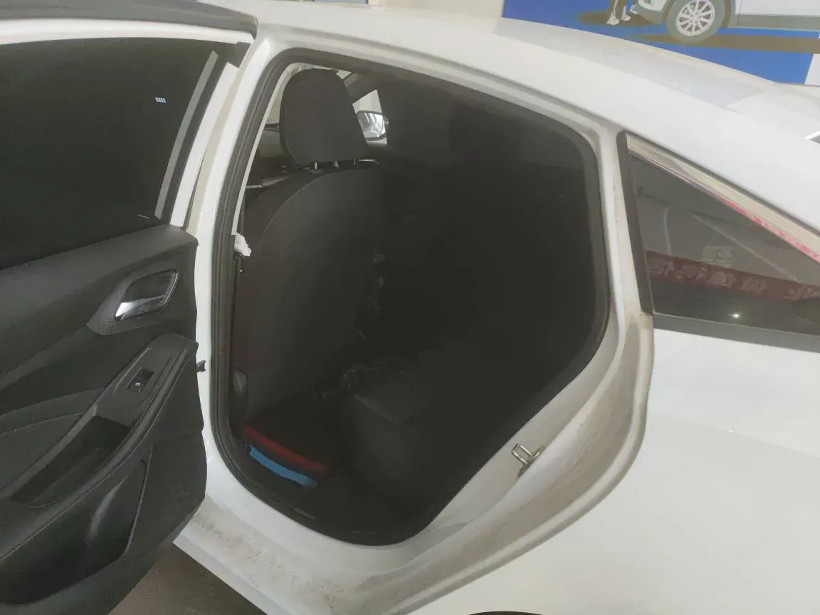 2023 MG 5 1.5L 129HP L4 5MT,autocango,china used car exporter,china ev exporter,chinese used car exporter,chinese used ev exporter