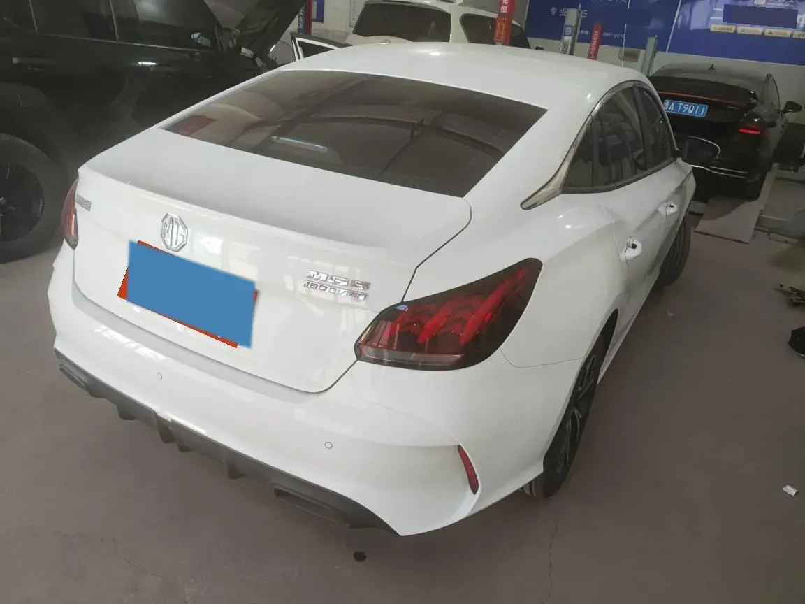 2023 MG 5 1.5L 129HP L4 5MT,autocango,china used car exporter,china ev exporter,chinese used car exporter,chinese used ev exporter