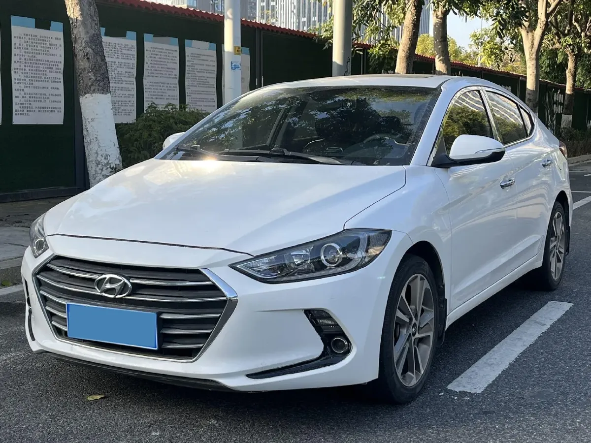 2016 Hyundai Elantra 1.6L 130HP L4 6AT,autocango,china used car exporter,china ev exporter,chinese used car exporter,chinese used ev exporter