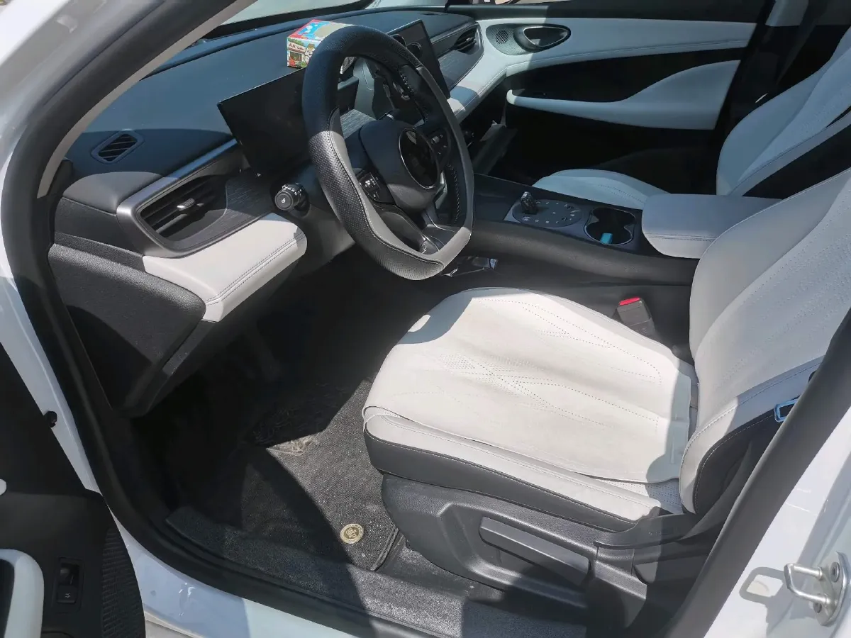 2025 BYD Seal05 DM-i 1.5L 101HP L4 E-CVT PHEV 7.68KWH,autocango,china used car exporter,china ev exporter,chinese used car exporter,chinese used ev exporter