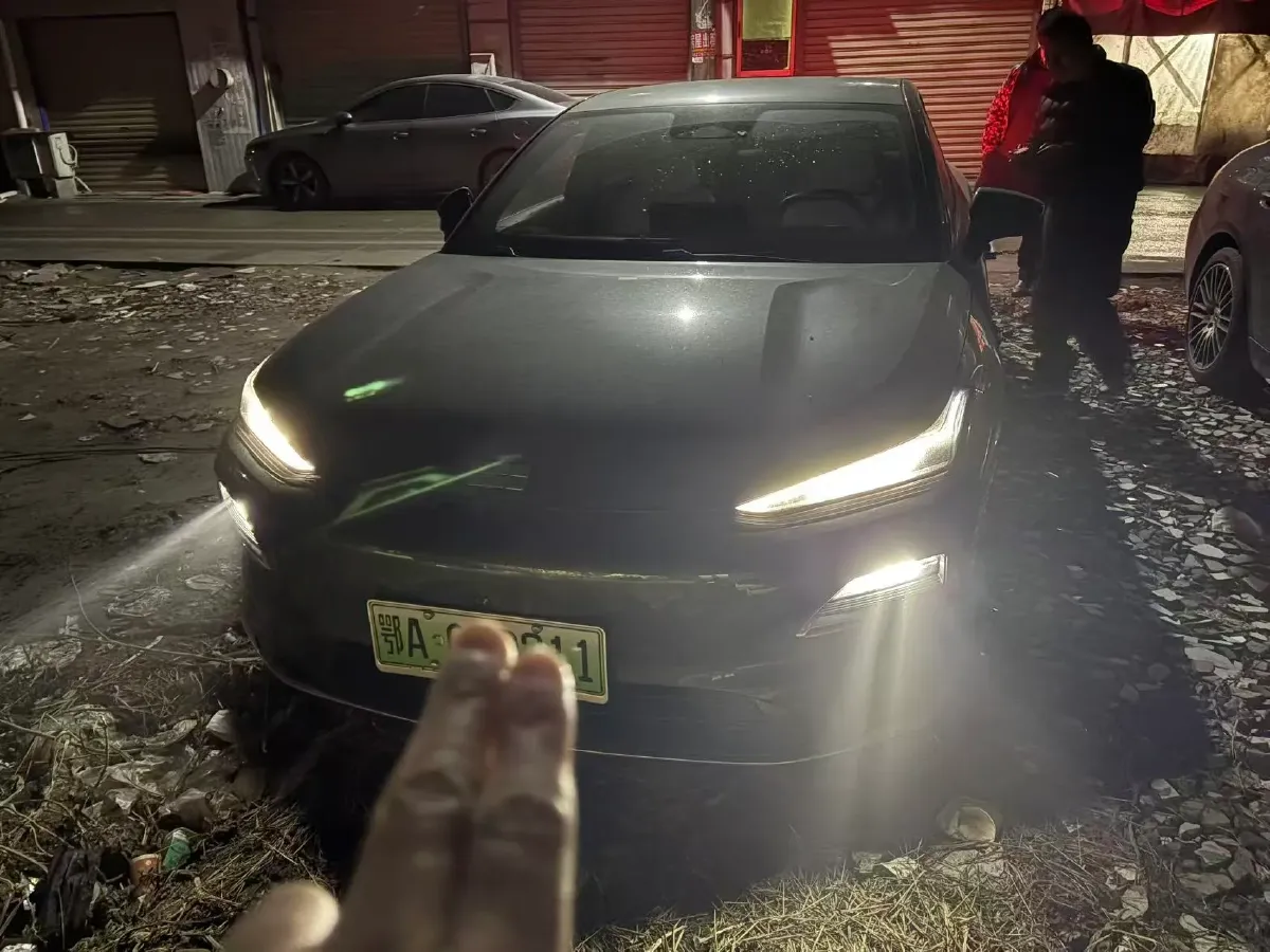 2025 Geely Galaxy Starshine 8 1.5L 112HP L4 1DHT PHEV,autocango,china used car exporter,china ev exporter,chinese used car exporter,chinese used ev exporter