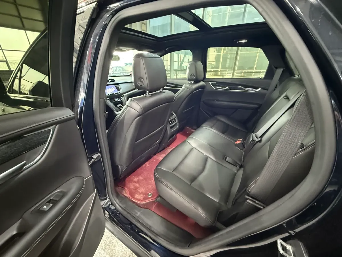 2021 Cadillac XT5 2.0T 237HP L4 9AT,autocango,china used car exporter,china ev exporter,chinese used car exporter,chinese used ev exporter