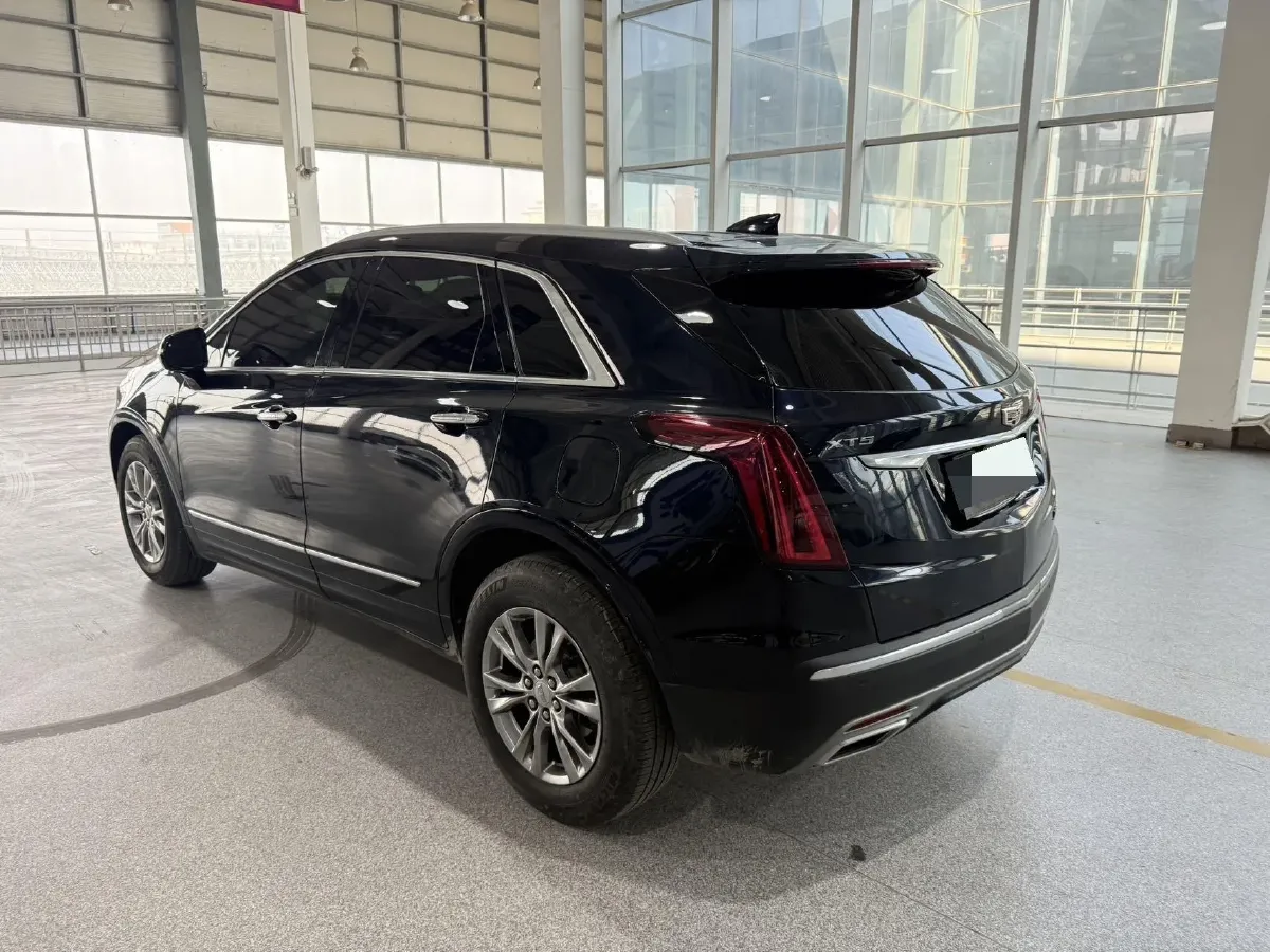 2021 Cadillac XT5 2.0T 237HP L4 9AT,autocango,china used car exporter,china ev exporter,chinese used car exporter,chinese used ev exporter