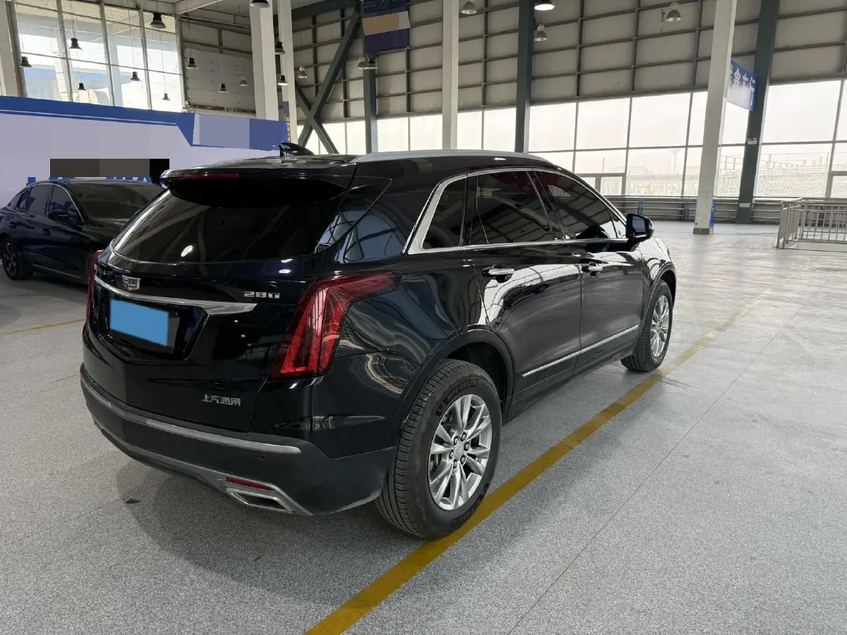 2021 Cadillac XT5 2.0T 237HP L4 9AT,autocango,china used car exporter,china ev exporter,chinese used car exporter,chinese used ev exporter
