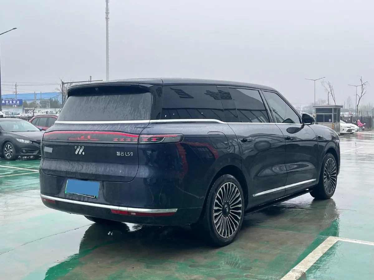 2026 IM LS9 REEV 155HP REEV,autocango,china used car exporter,china ev exporter,chinese used car exporter,chinese used ev exporter