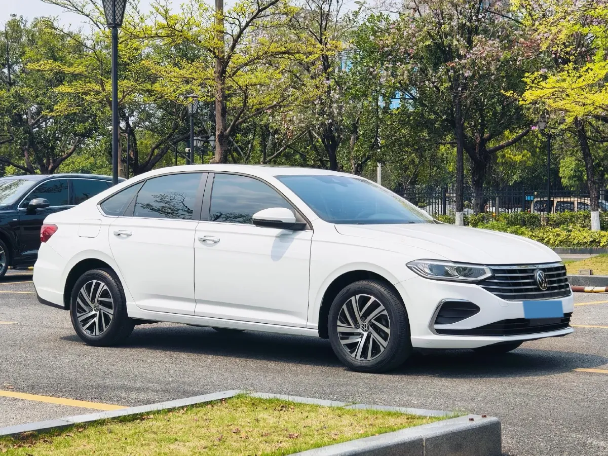 2023 Volkswagen Lavida 1.5T 160HP L4 7DCT,autocango,china used car exporter,china ev exporter,chinese used car exporter,chinese used ev exporter