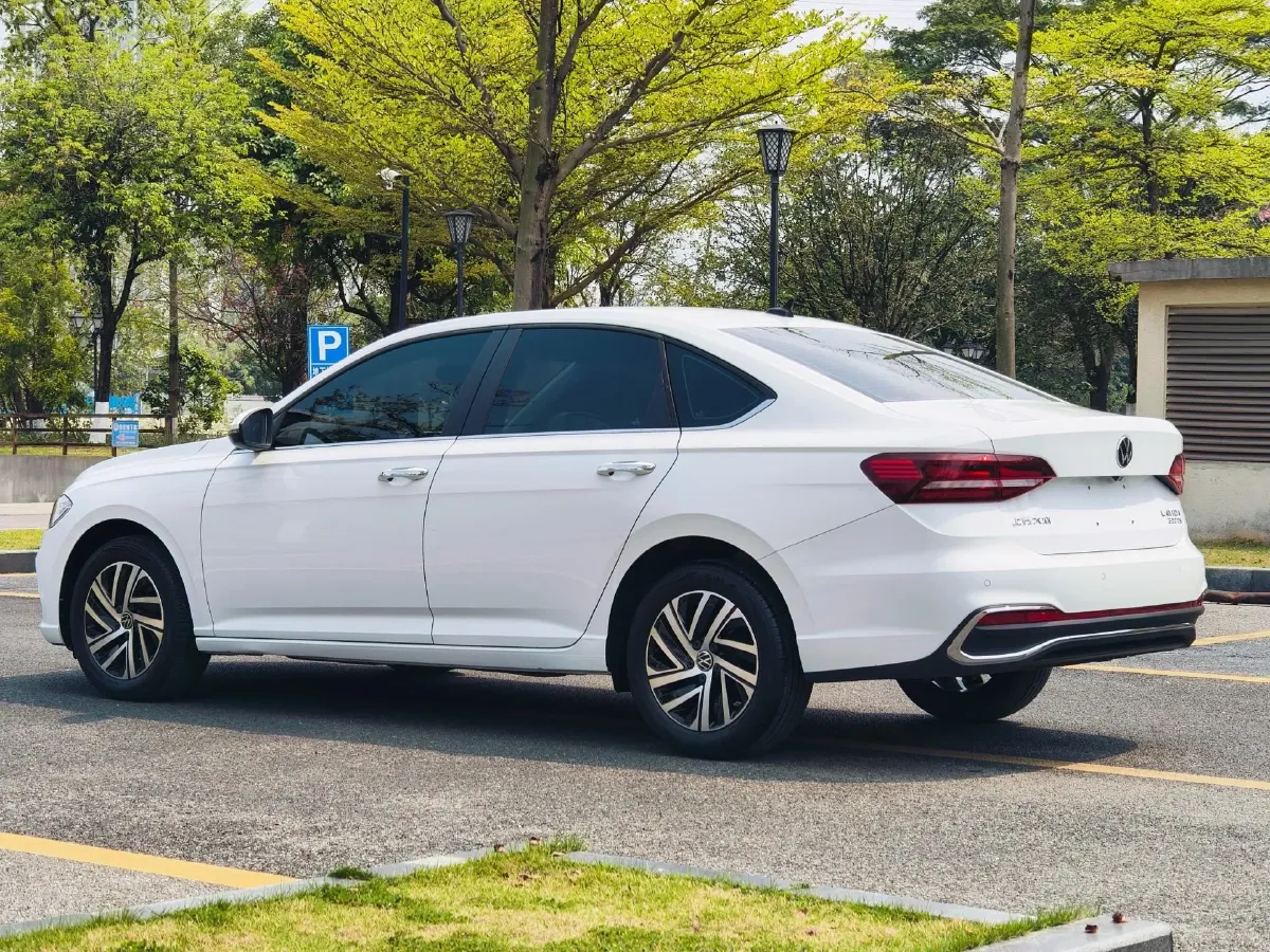 2023 Volkswagen Lavida 1.5T 160HP L4 7DCT,autocango,china used car exporter,china ev exporter,chinese used car exporter,chinese used ev exporter