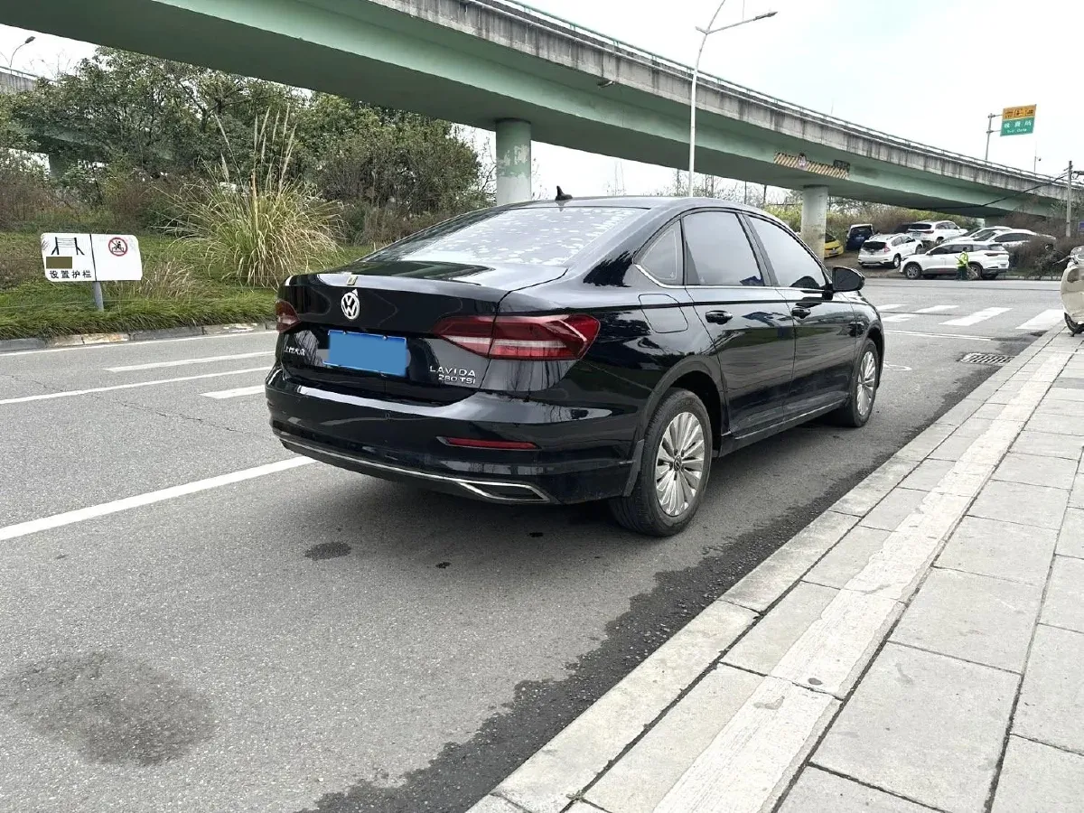 2022 Volkswagen Sagitar 1.2T 116HP L4 7DCT,autocango,china used car exporter,china ev exporter,chinese used car exporter,chinese used ev exporter