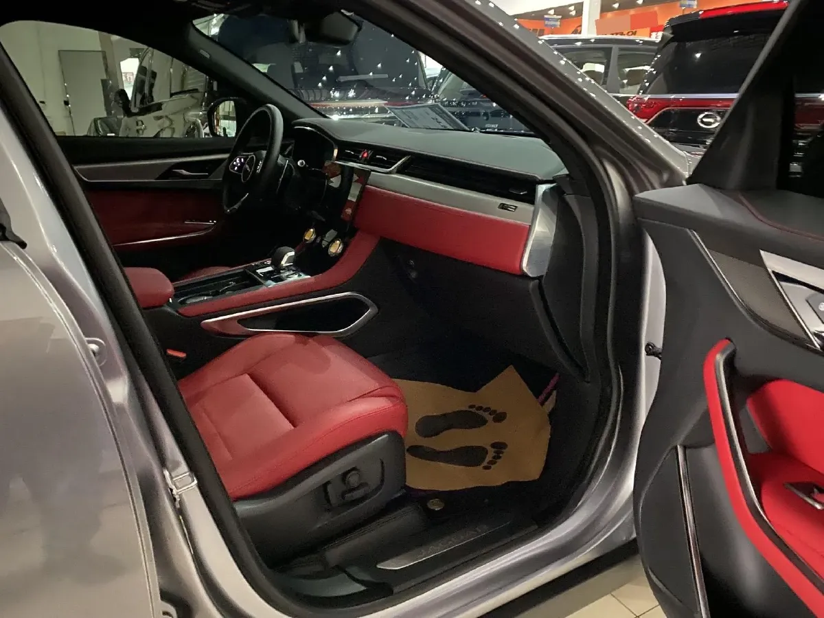 2024 Jaguar F-PACE 2.0T 250HP L4 8AT,autocango,china used car exporter,china ev exporter,chinese used car exporter,chinese used ev exporter