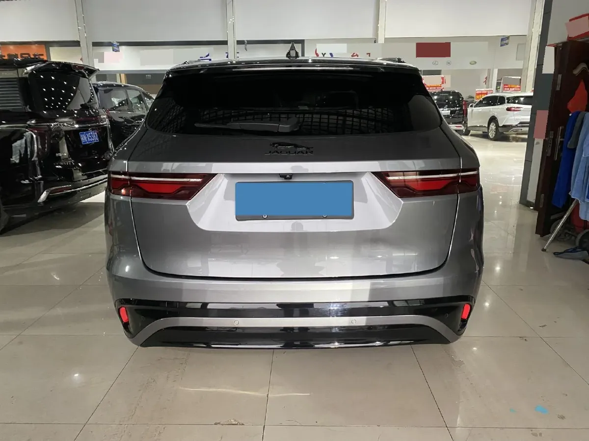 2024 Jaguar F-PACE 2.0T 250HP L4 8AT,autocango,china used car exporter,china ev exporter,chinese used car exporter,chinese used ev exporter