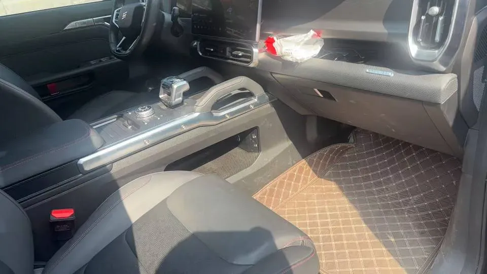 2024 Jetour ShanHai TravellerC-DM 1.5T 156HP L4 3DHT PHEV 26.7KWH,autocango,china used car exporter,china ev exporter,chinese used car exporter,chinese used ev exporter