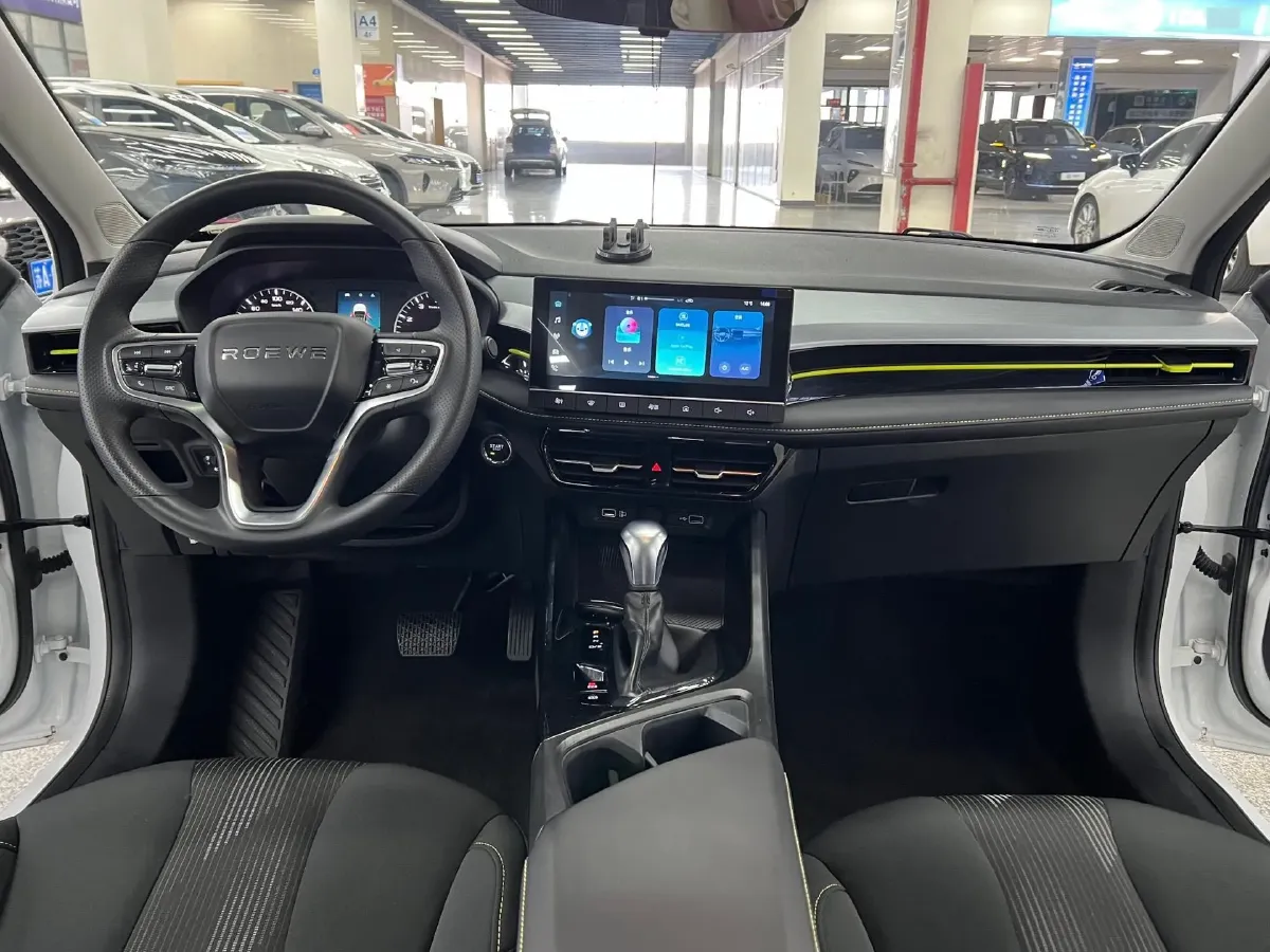 2021 Roewe i5 1.5L 120HP L4 CVT,autocango,china used car exporter,china ev exporter,chinese used car exporter,chinese used ev exporter