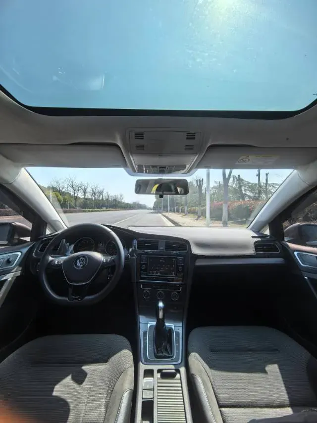 2018 Volkswagen Golf 1.4T 131HP L4 7DCT,autocango,china used car exporter,china ev exporter,chinese used car exporter,chinese used ev exporter