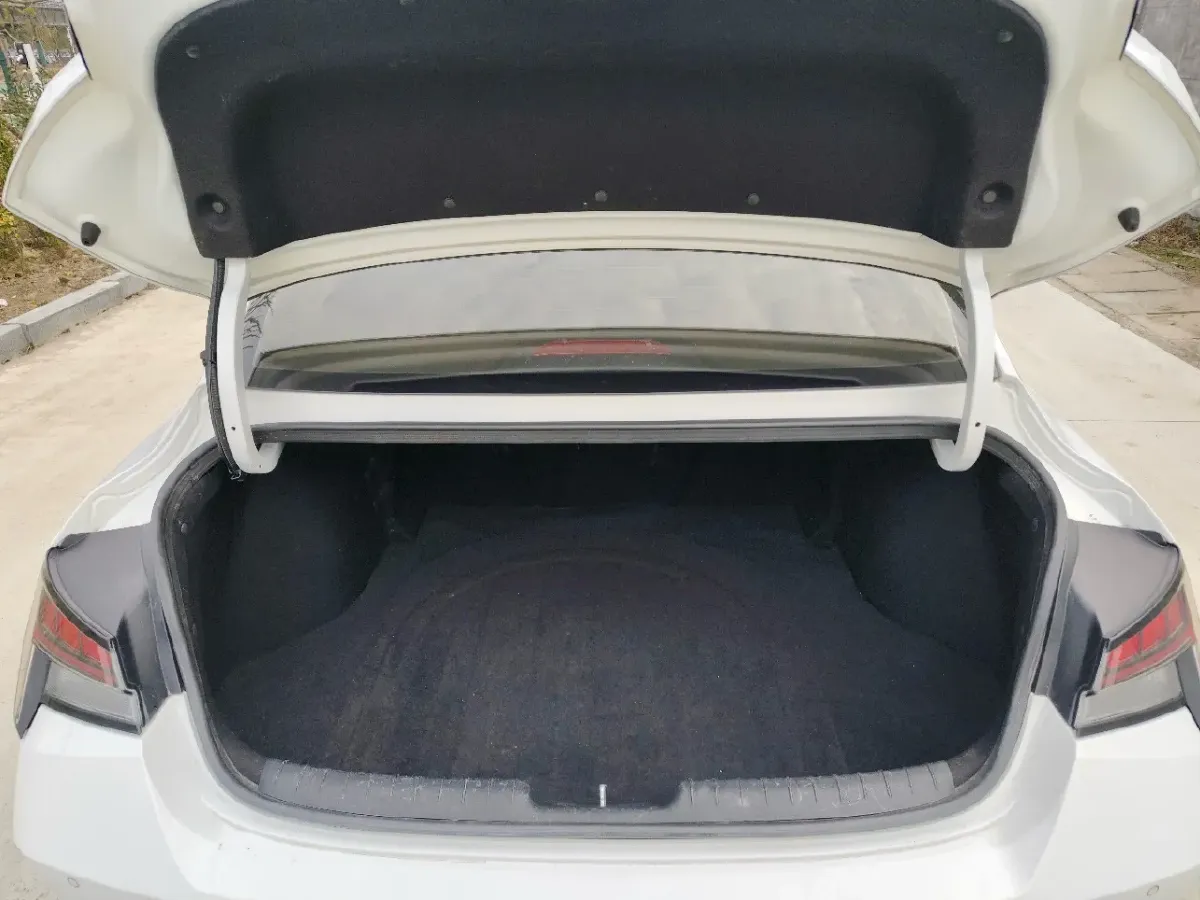 2022 Hyundai Elantra 1.5L 115HP L4 CVT,autocango,china used car exporter,china ev exporter,chinese used car exporter,chinese used ev exporter