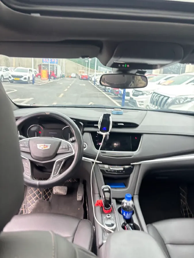 2022 Cadillac XT5 2.0T 237HP L4 9AT,autocango,china used car exporter,china ev exporter,chinese used car exporter,chinese used ev exporter