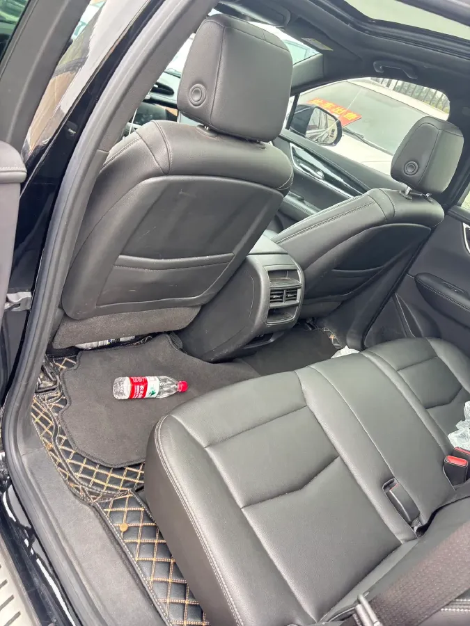 2022 Cadillac XT5 2.0T 237HP L4 9AT,autocango,china used car exporter,china ev exporter,chinese used car exporter,chinese used ev exporter