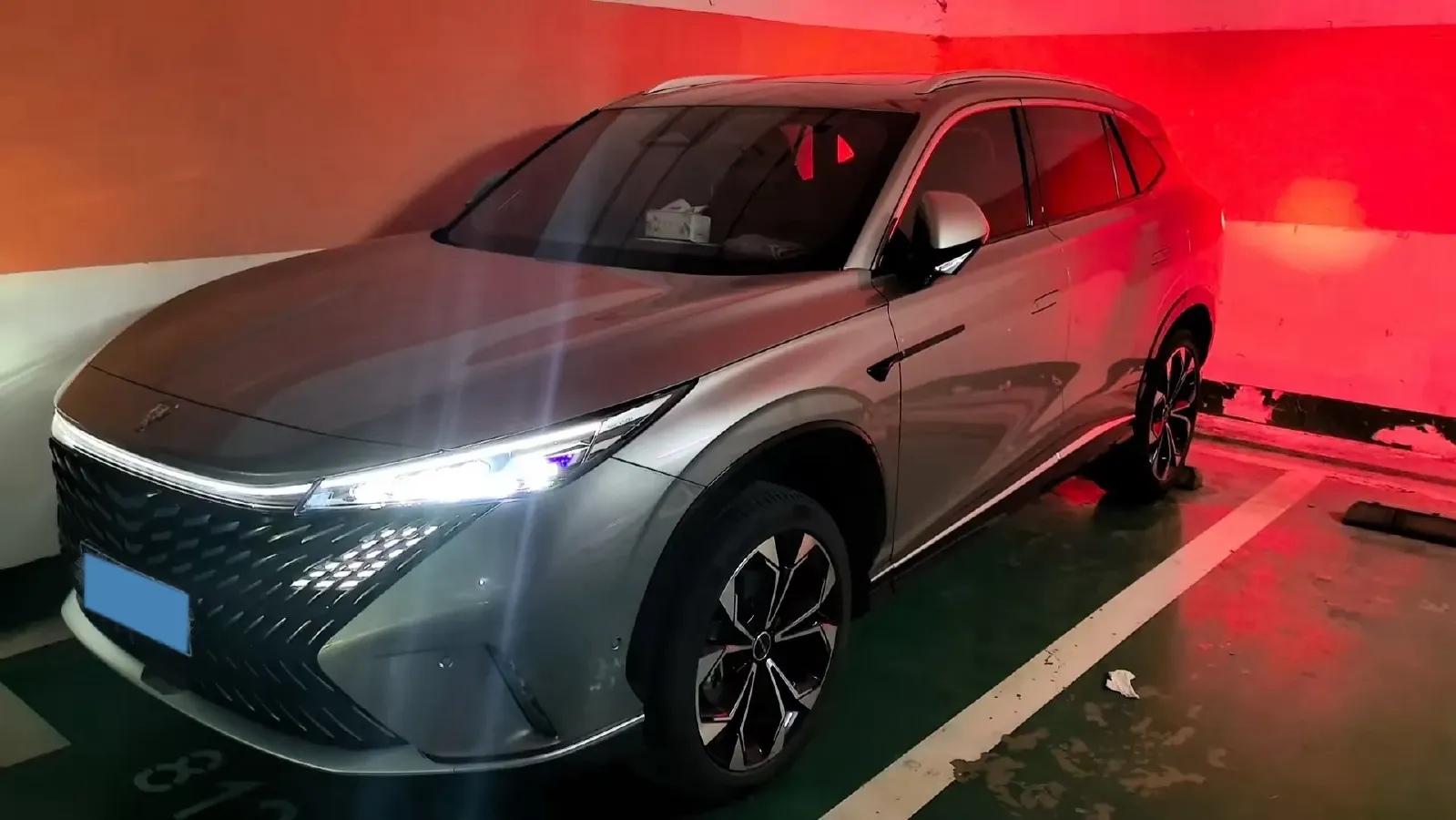 2023 Roewe RX5 1.5T 188HP L4 7DCT,autocango,china used car exporter,china ev exporter,chinese used car exporter,chinese used ev exporter