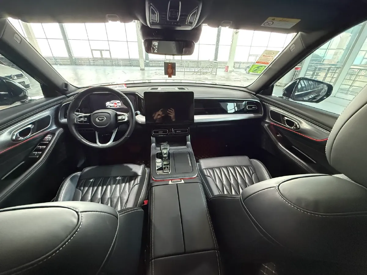 2022 GAC Trumpchi GS8 2.0T 252HP L4 8AT,autocango,china used car exporter,china ev exporter,chinese used car exporter,chinese used ev exporter