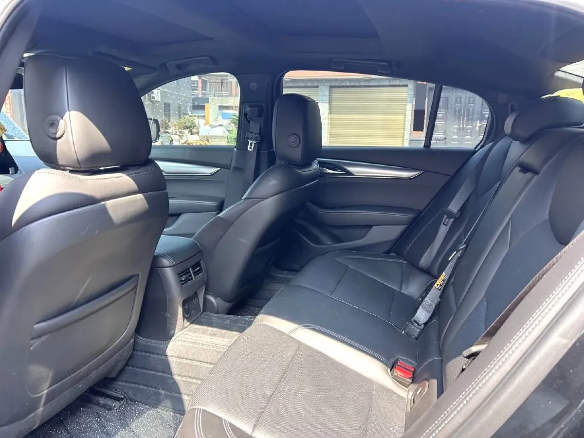 2024 Cadillac CT5 2.0T 237HP L4 10AT,autocango,china used car exporter,china ev exporter,chinese used car exporter,chinese used ev exporter