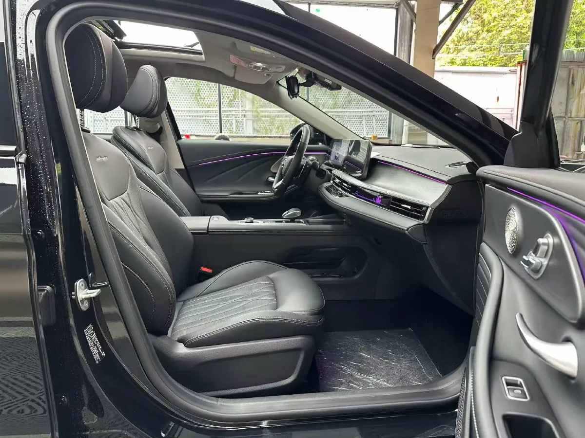 2024 Chery Arrizo 8 2.0T 254HP L4 7DCT,autocango,china used car exporter,china ev exporter,chinese used car exporter,chinese used ev exporter