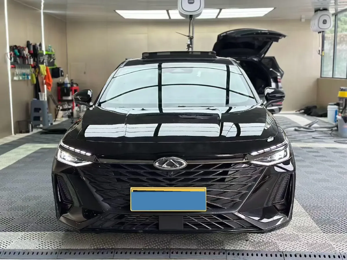 2024 Chery Arrizo 8 2.0T 254HP L4 7DCT,autocango,china used car exporter,china ev exporter,chinese used car exporter,chinese used ev exporter