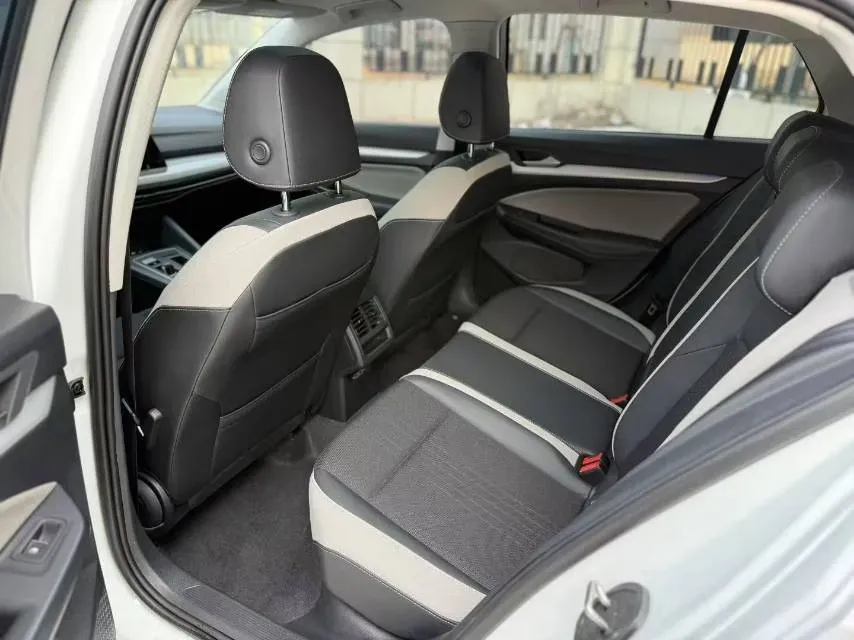 2021 Volkswagen Golf 1.4T 150HP L4 7DCT,autocango,china used car exporter,china ev exporter,chinese used car exporter,chinese used ev exporter