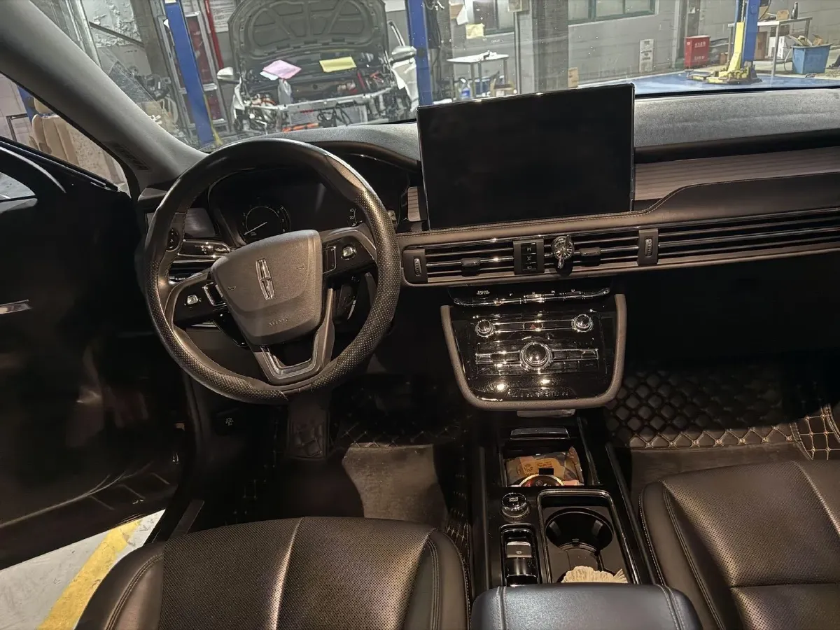 2020 Lincoln Corsair 2.0T 245HP L4 8AT,autocango,china used car exporter,china ev exporter,chinese used car exporter,chinese used ev exporter