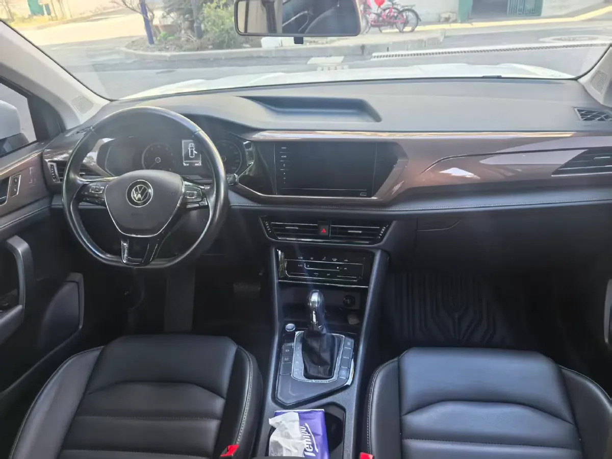 2021 Volkswagen Tharu 1.4T 150HP L4 7DCT,autocango,china used car exporter,china ev exporter,chinese used car exporter,chinese used ev exporter