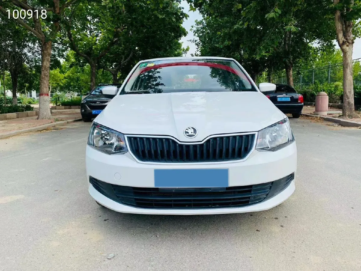 2017 Skoda Fabia 1.4L 90HP L4 6AT,autocango,china used car exporter,china ev exporter,chinese used car exporter,chinese used ev exporter