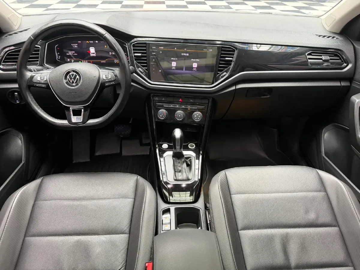 2022 Volkswagen T-Roc 1.4T 150HP L4 7DCT,autocango,china used car exporter,china ev exporter,chinese used car exporter,chinese used ev exporter