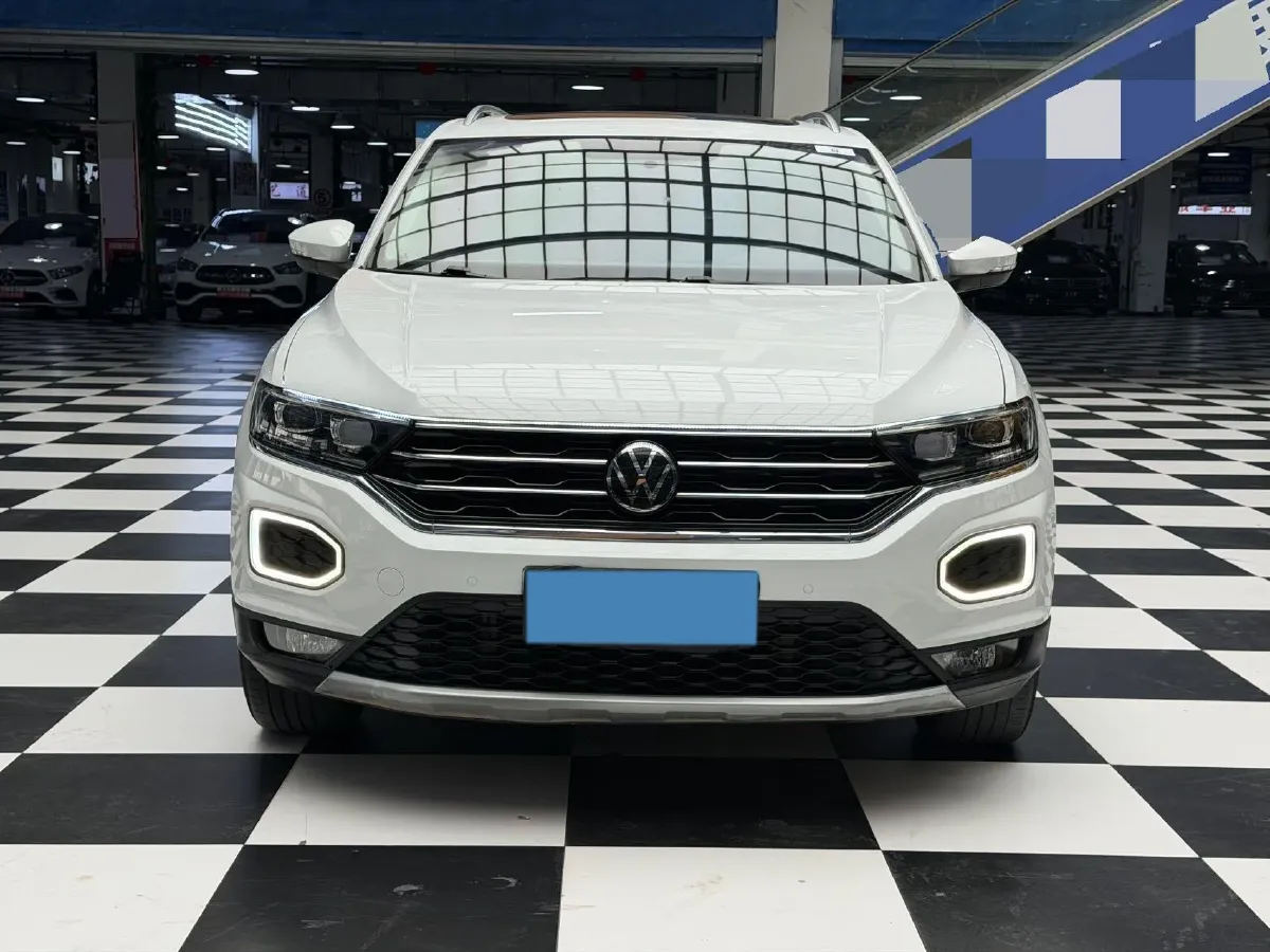 2022 Volkswagen T-Roc 1.4T 150HP L4 7DCT,autocango,china used car exporter,china ev exporter,chinese used car exporter,chinese used ev exporter