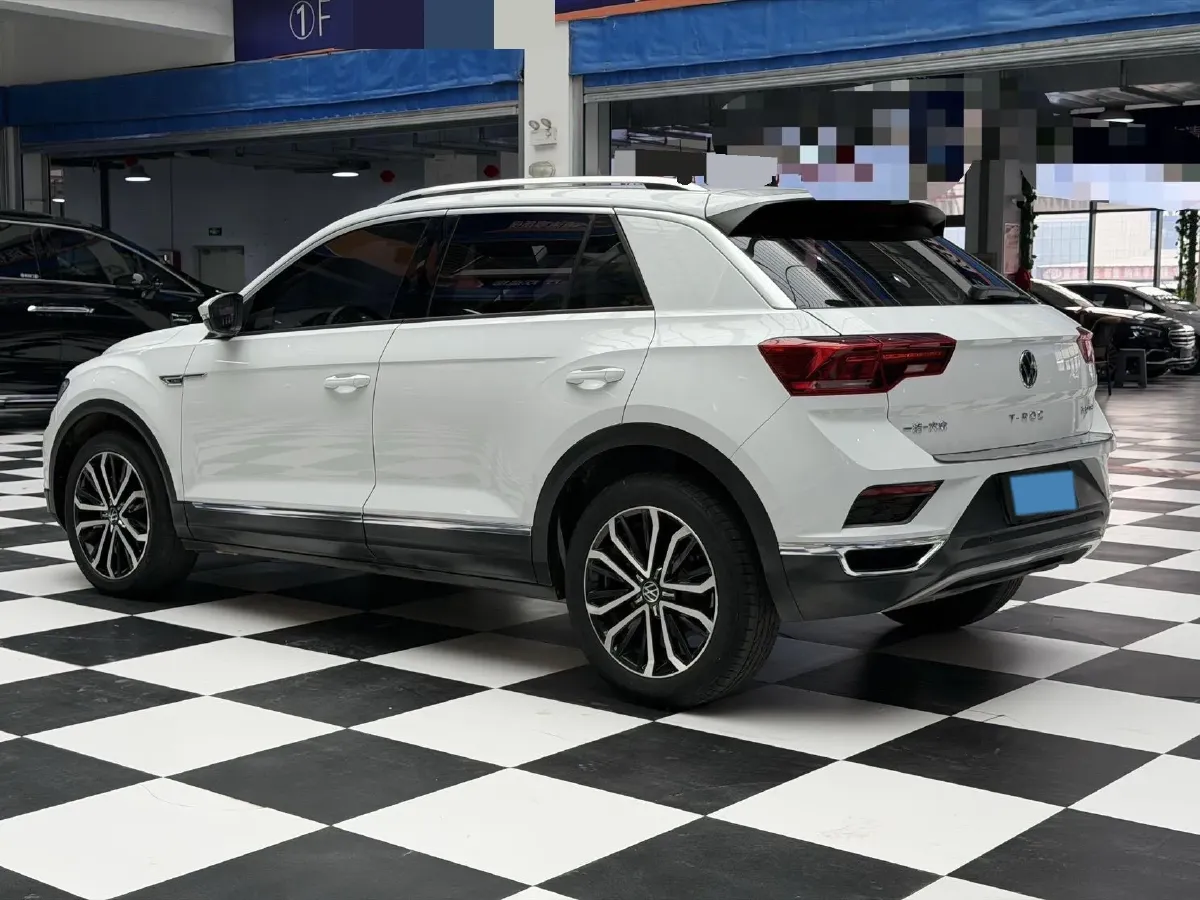 2022 Volkswagen T-Roc 1.4T 150HP L4 7DCT,autocango,china used car exporter,china ev exporter,chinese used car exporter,chinese used ev exporter