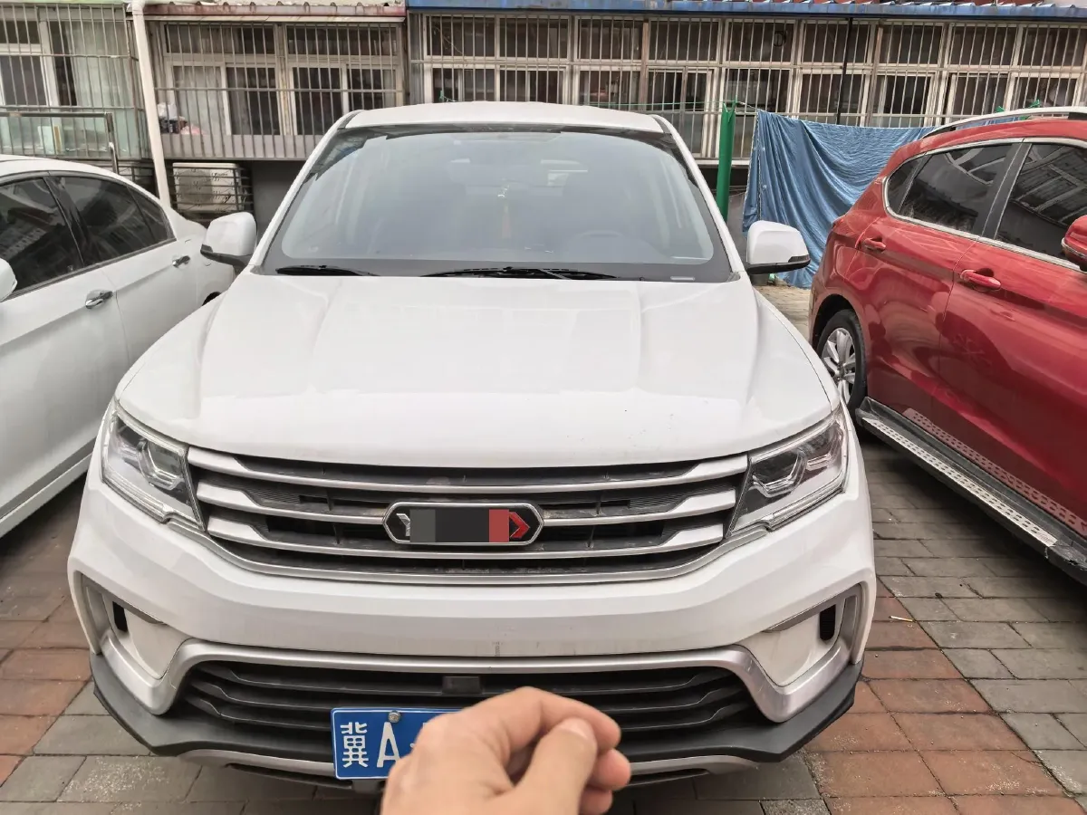 2019 Yema BoJun 1.5T 156HP L4 6MT,autocango,china used car exporter,china ev exporter,chinese used car exporter,chinese used ev exporter