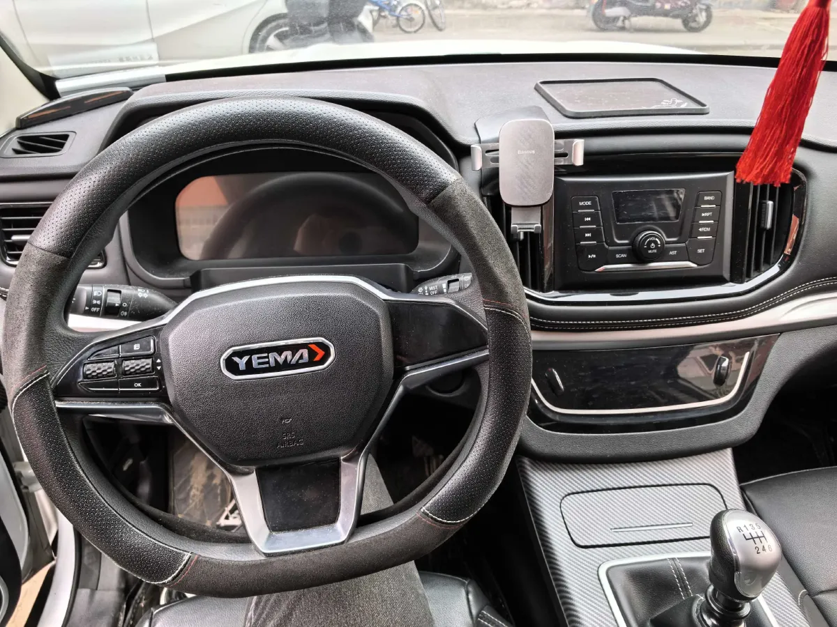 2019 Yema BoJun 1.5T 156HP L4 6MT,autocango,china used car exporter,china ev exporter,chinese used car exporter,chinese used ev exporter