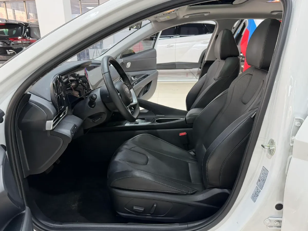 2022 Hyundai Elantra 1.5L 115HP L4 CVT,autocango,china used car exporter,china ev exporter,chinese used car exporter,chinese used ev exporter