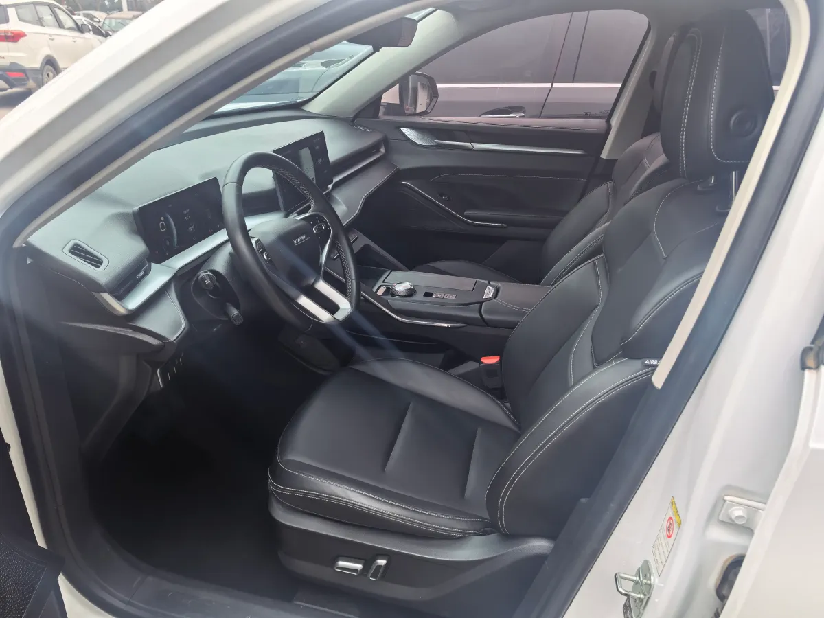 2022 Haval H6 1.5T 154HP L4 2DHT Hybrid 1.7KWH,autocango,china used car exporter,china ev exporter,chinese used car exporter,chinese used ev exporter