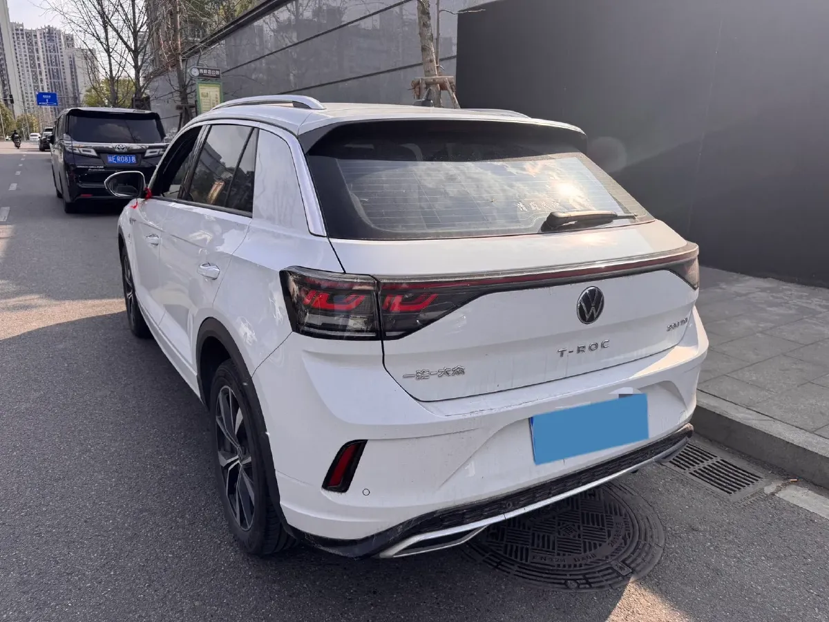 2024 Volkswagen T-Roc 1.5T 160HP L4 7DCT,autocango,china used car exporter,china ev exporter,chinese used car exporter,chinese used ev exporter