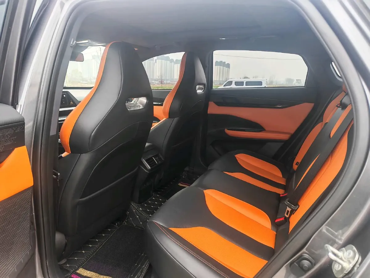 2023 ChangAn UNI-V 1.5T 188HP L4 7DCT,autocango,china used car exporter,china ev exporter,chinese used car exporter,chinese used ev exporter