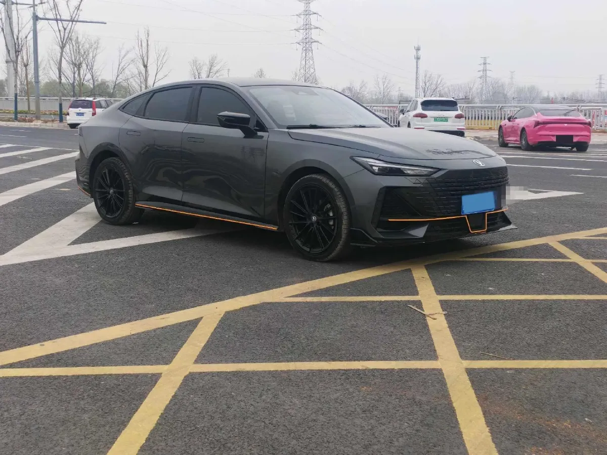 2023 ChangAn UNI-V 1.5T 188HP L4 7DCT,autocango,china used car exporter,china ev exporter,chinese used car exporter,chinese used ev exporter