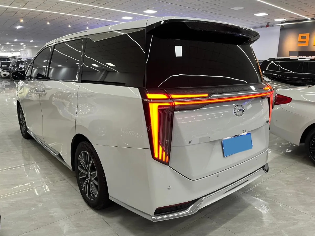 2024 GAC Trumpchi M8 2.0T 252HP L4 8AT,autocango,china used car exporter,china ev exporter,chinese used car exporter,chinese used ev exporter