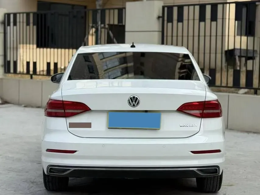 2018 Volkswagen Lavida 1.2T 116HP L4 7DCT,autocango,china used car exporter,china ev exporter,chinese used car exporter,chinese used ev exporter