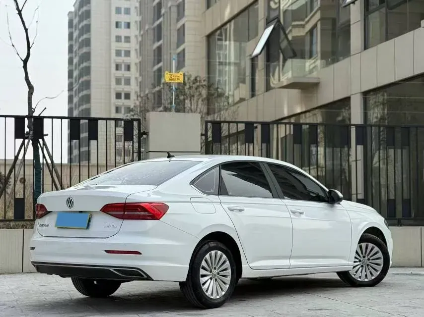 2018 Volkswagen Lavida 1.2T 116HP L4 7DCT,autocango,china used car exporter,china ev exporter,chinese used car exporter,chinese used ev exporter