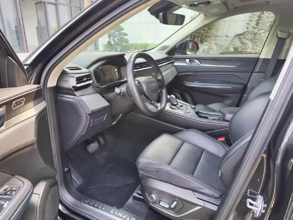 2021 LYNK&CO 01 2.0T 218HP L4 8AT,autocango,china used car exporter,china ev exporter,chinese used car exporter,chinese used ev exporter