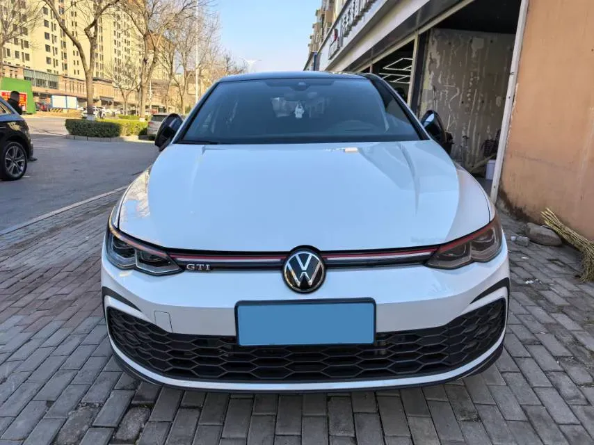 2021 Volkswagen GolfGTI 2.0T 220HP L4 7DCT,autocango,china used car exporter,china ev exporter,chinese used car exporter,chinese used ev exporter